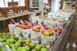 Ministerstvo zemědělství podpoří organizace, které distribuují potraviny lidem v nouzi, přidá jim 20 milionů korun
